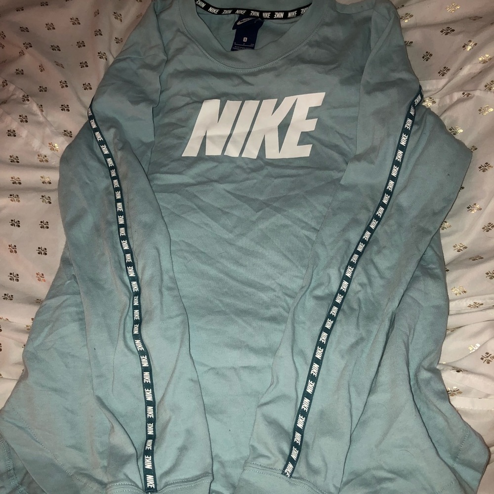 Long sleeve Nike shirt!